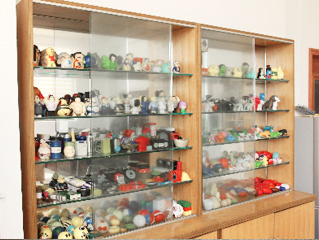 SAMPLE SHOWROOM